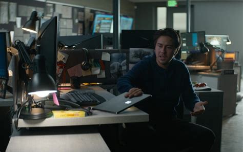 the consultant s01e06 amr